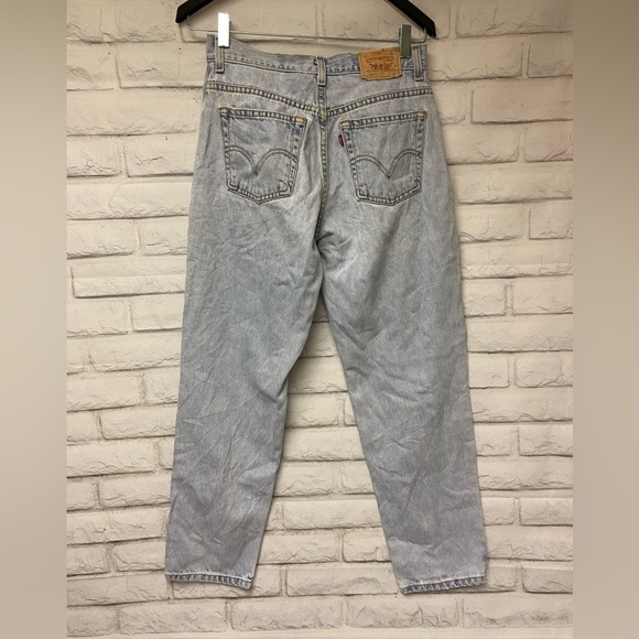 Levi’s Classic Relaxed 550 medium to high rise 10 - Picture 2 of 16